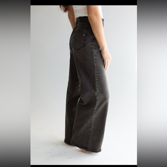 Carly Jean Los Angeles Women's Wide Leg Jeans - Picture 5 of 6